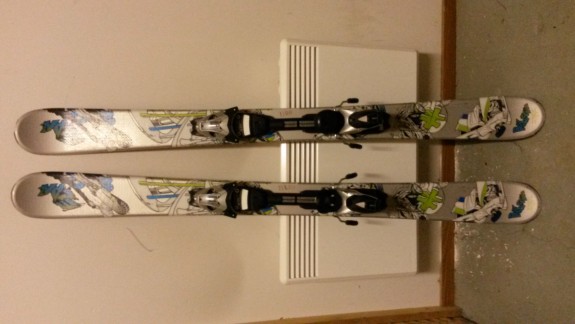 Myydään Lasten twintip sukset Elan Pinball (125 cm) Puoti Relaa com Myydään Lasten twintip sukset Elan Pinball (125 cm) Puoti Relaa com